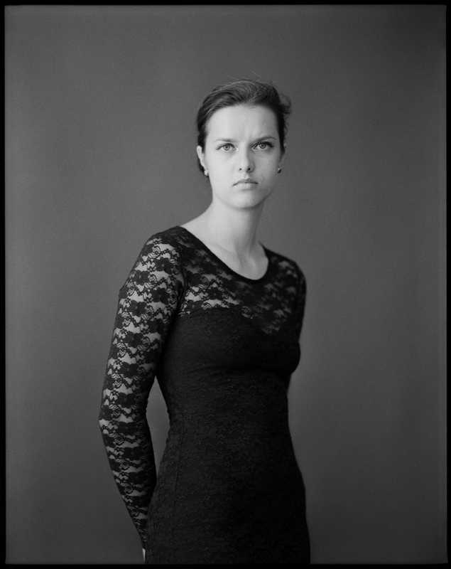 Frédéric Lavilotte-Rolle Photographe Bordeaux - Portfolio: Portraits argentiques - Portrait studio moyen format argentique noir et blanc