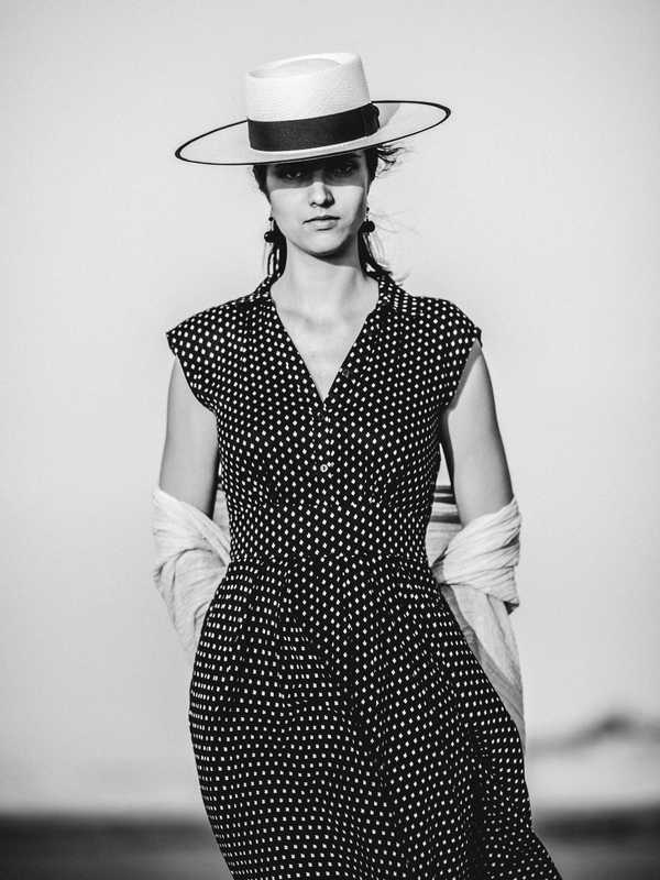 Frédéric Lavilotte-Rolle Photographe Bordeaux - Portfolio: Mode - Portrait extérieur noir et blanc